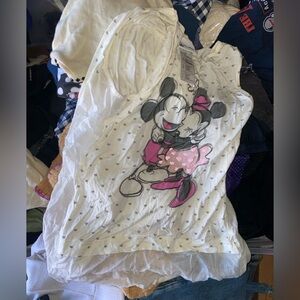 Disney Parks exclusive item or a collaboration piece
Size small
New